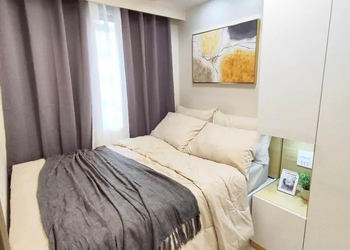 Hidden In Comfy Luxe Moa Pasay * Manila